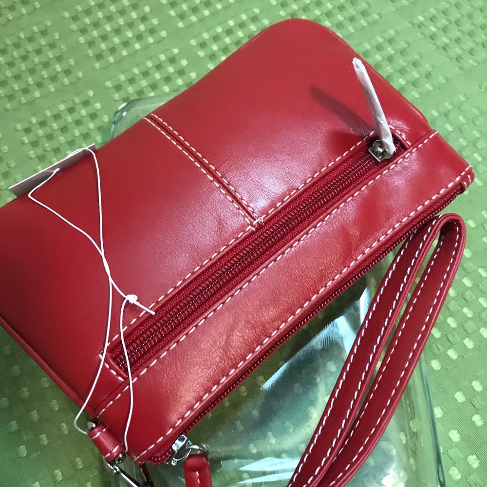 New twist lock REAL leather wristlet wallet - Picture 2 of 3